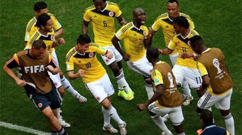 3分钟红牌改写格局：日本2-1哥伦比亚创亚洲纪录