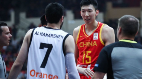 U18国青男篮1分惜败加拿大皇冠