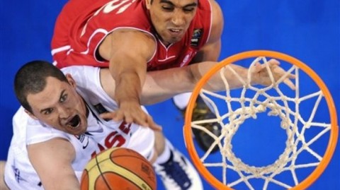 抱歉，未能查询到2026年4月16日突尼斯对阵美国的友谊赛信息。