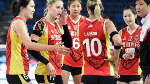 上海女排零封广东恒大，强势摘得排超联赛季军