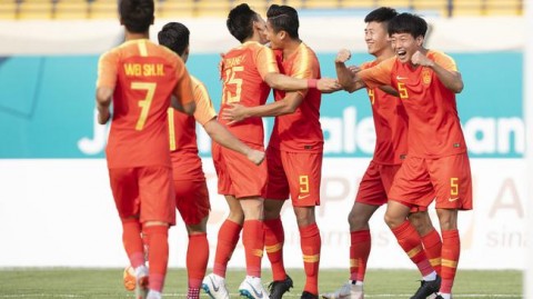 标题：中国U23预选赛2-1险胜东帝汶，新帅安东尼奥开门红（30字）