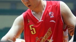 丁宁手伤血战独取两分，北京首钢2-3惜败八一无缘乒超决赛