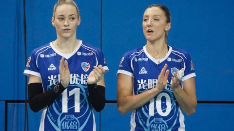 上海女排主场强势零封山东，排超联赛再现攻防盛宴